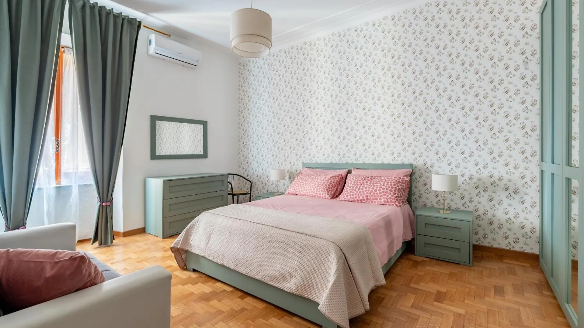 Homedesirome - La Casa A Colori 0*, Rome